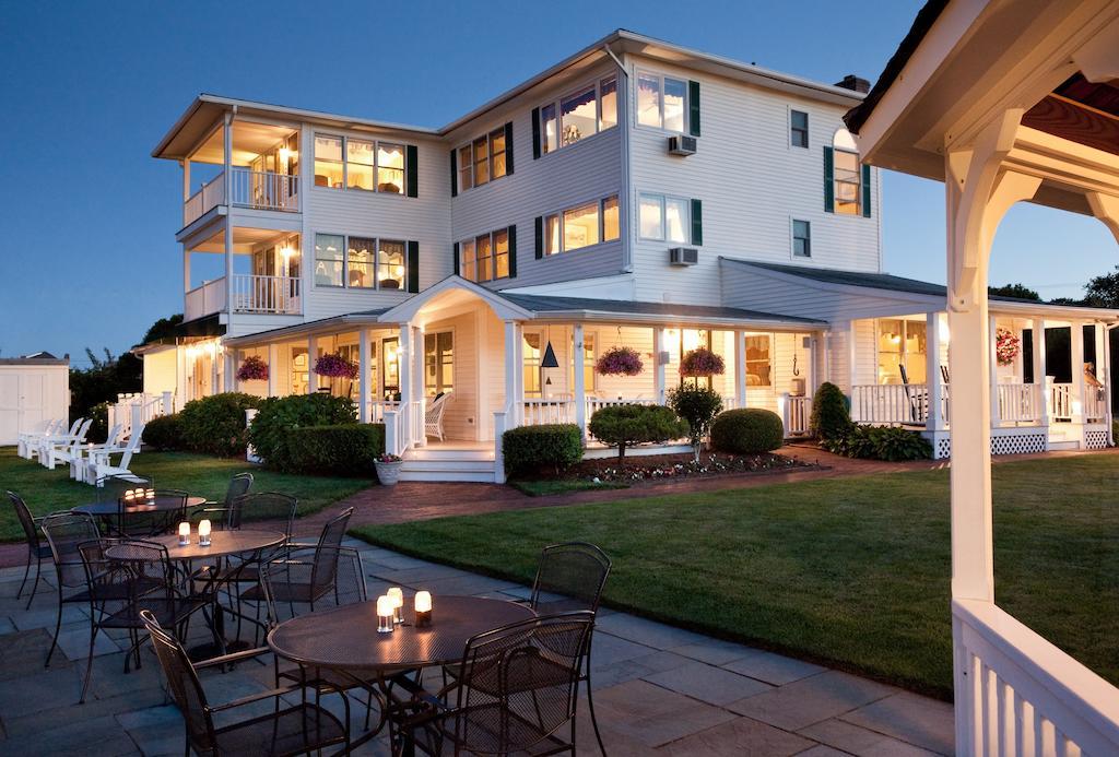 Inn At Harbor Hill Marina Найантик Екстериор снимка