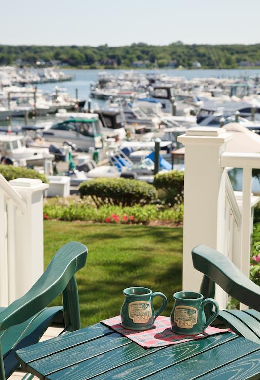 Inn At Harbor Hill Marina Найантик Стая снимка