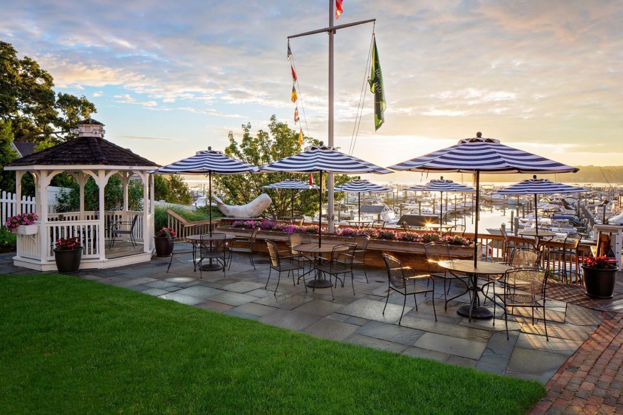 Inn At Harbor Hill Marina Найантик Екстериор снимка